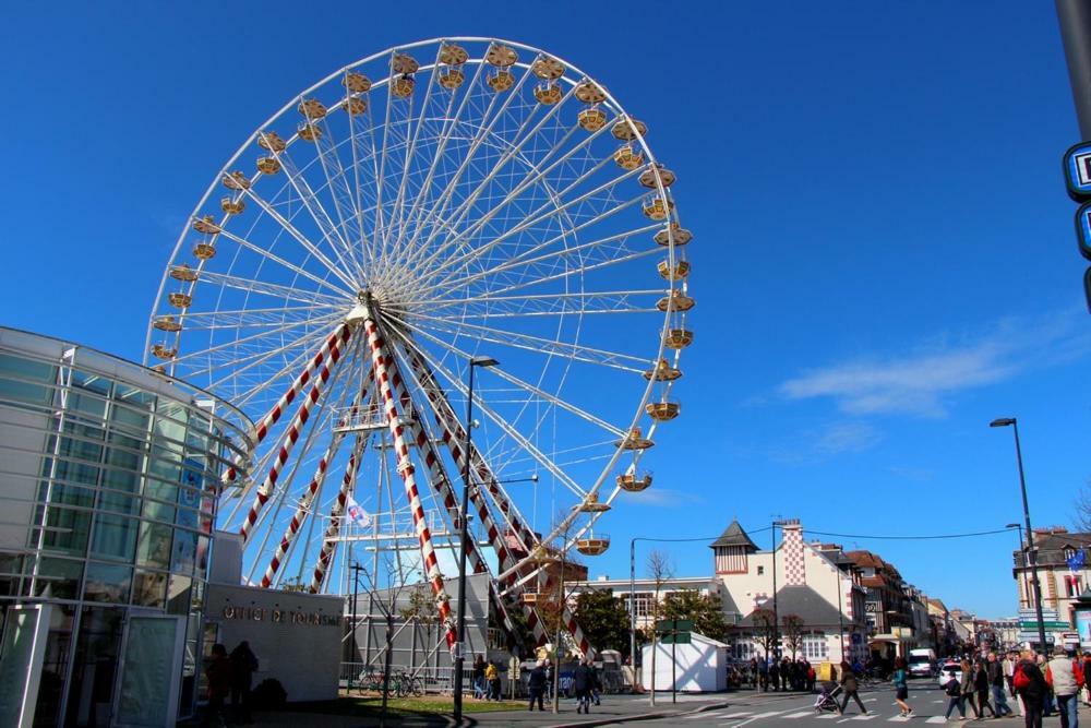 Magnifique Vue Mer Et Foret Cabourg Exterior foto