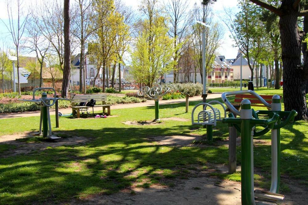 Magnifique Vue Mer Et Foret Cabourg Exterior foto